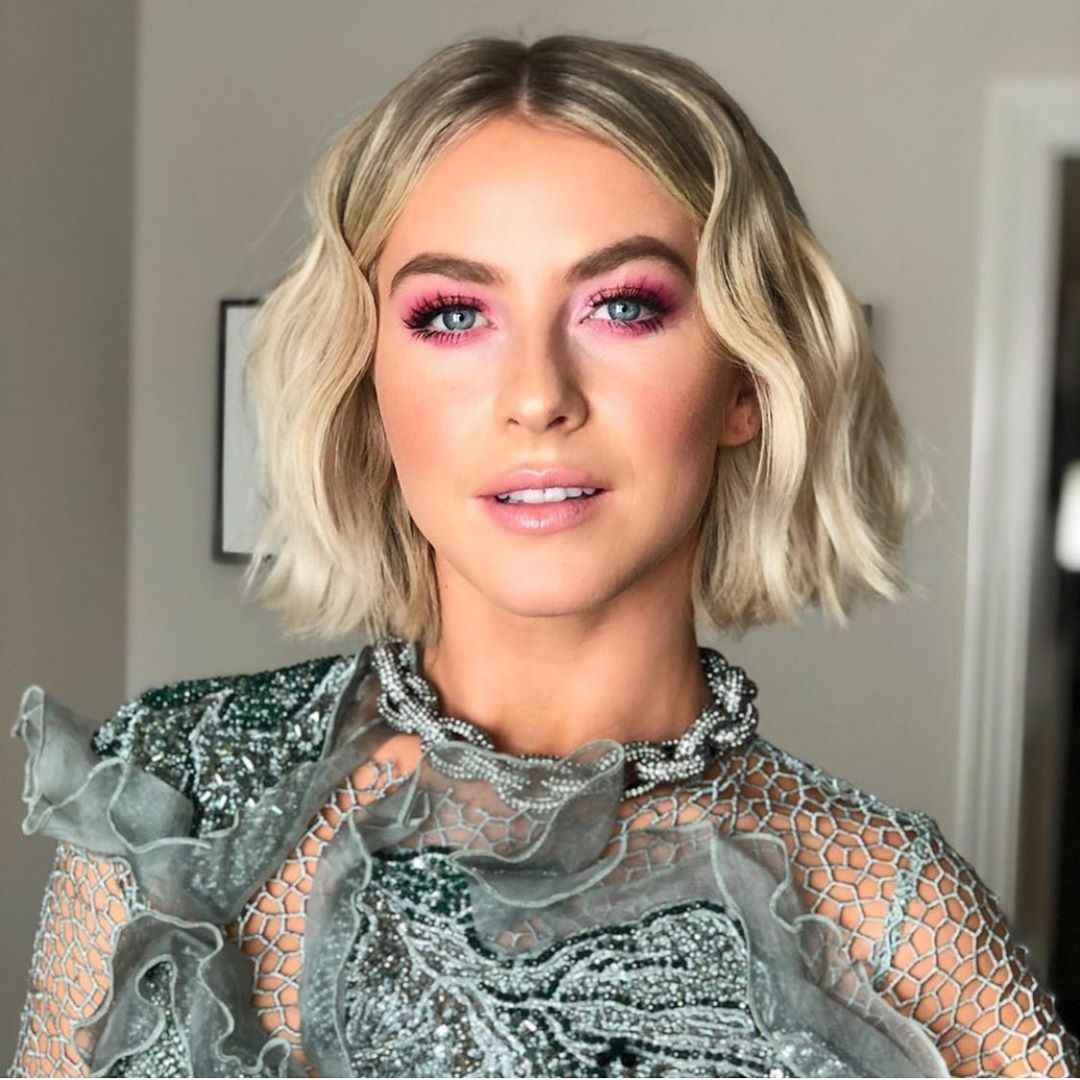 Стрижка каре для блондинки фото_29