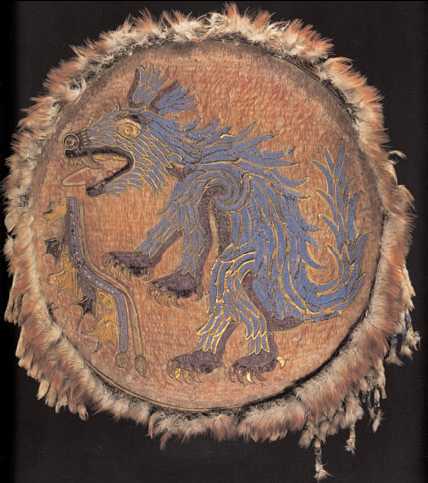 Бубен с изображением пернатого змея. Ок. 1500 г.
