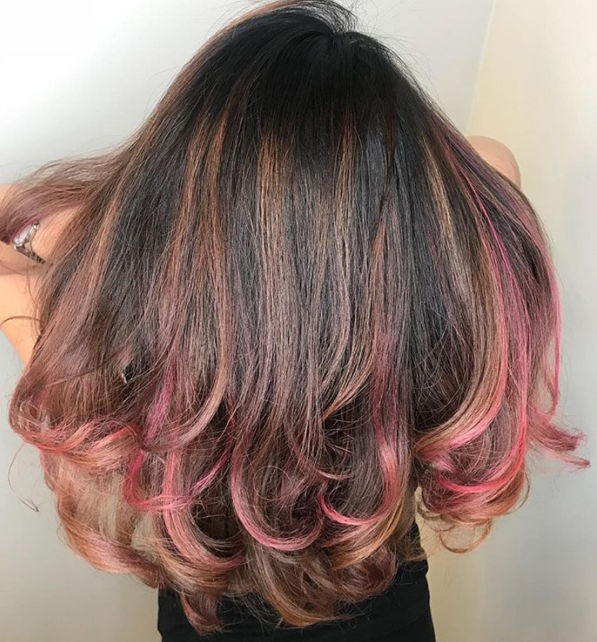 Стильные, актуальные розовые волосы в 2020 году: свежие фото