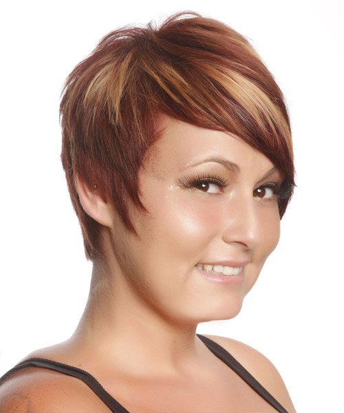 Асимметричная стрижка на короткие волосы для женщины с круглым лицом фото